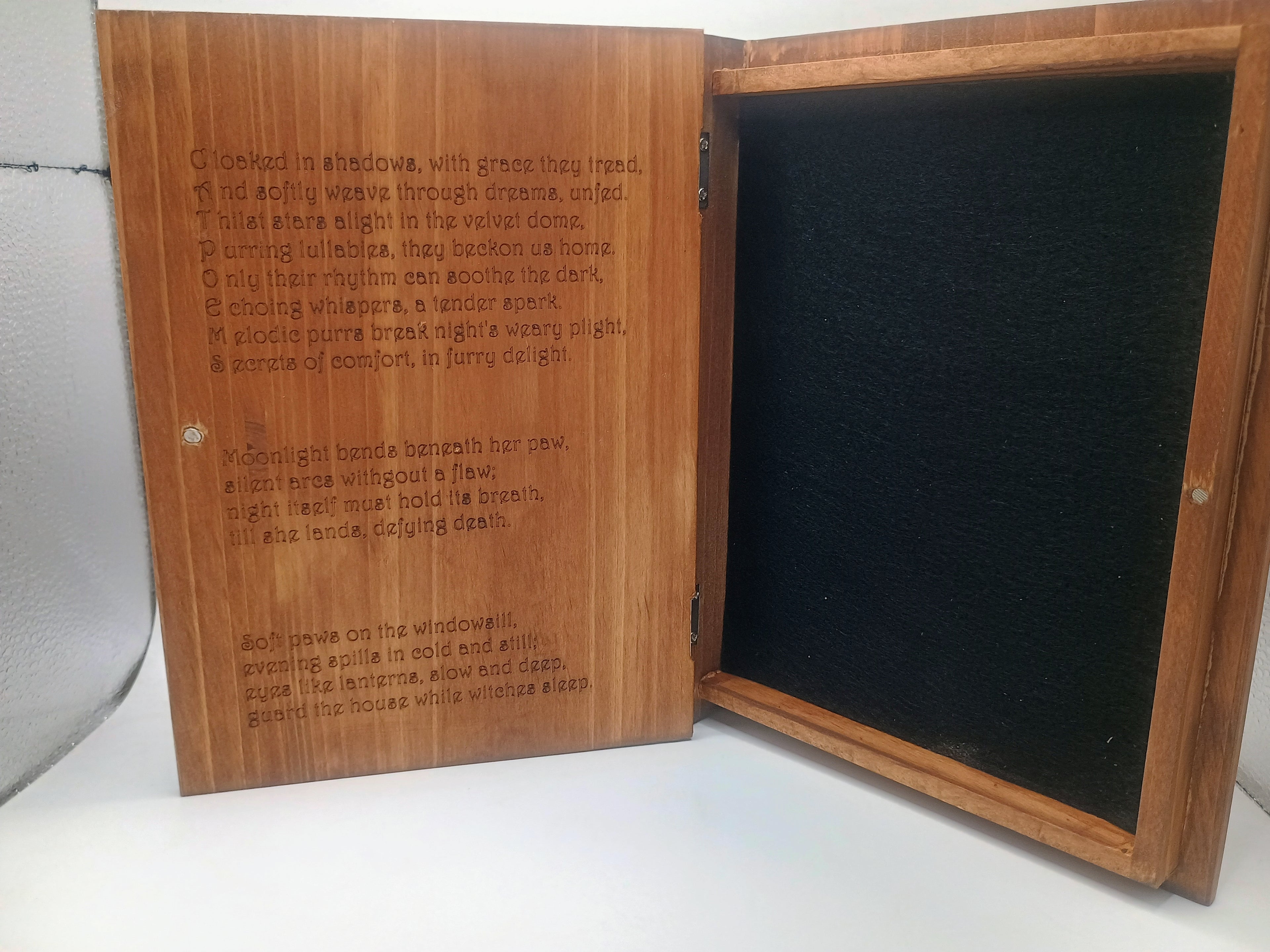 Familiar Tails - Book Box