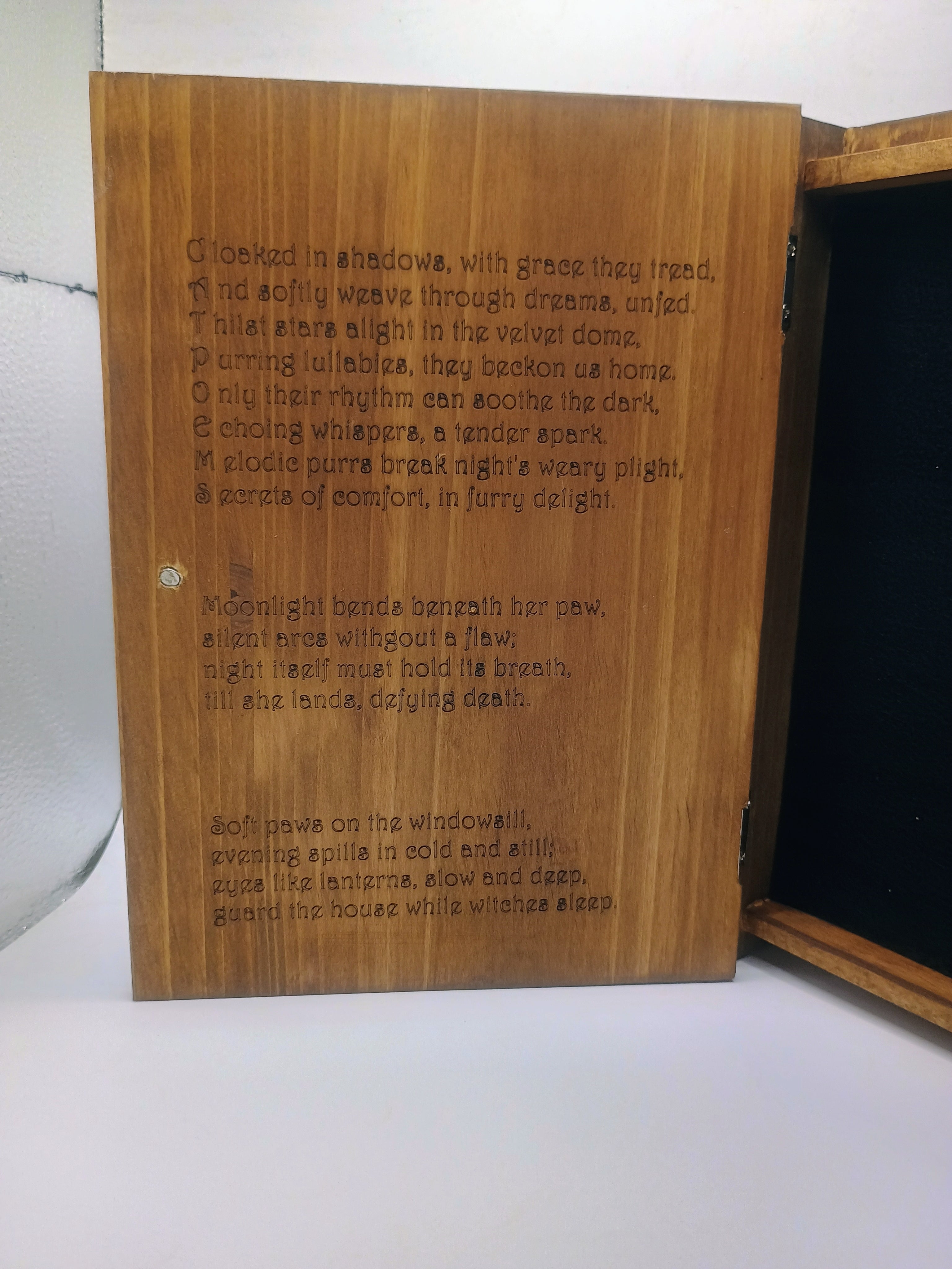 Familiar Tails - Book Box